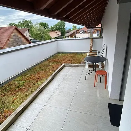 Joli Apartment