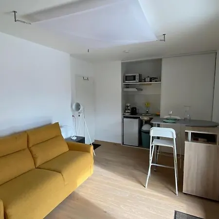 Apartment Joli